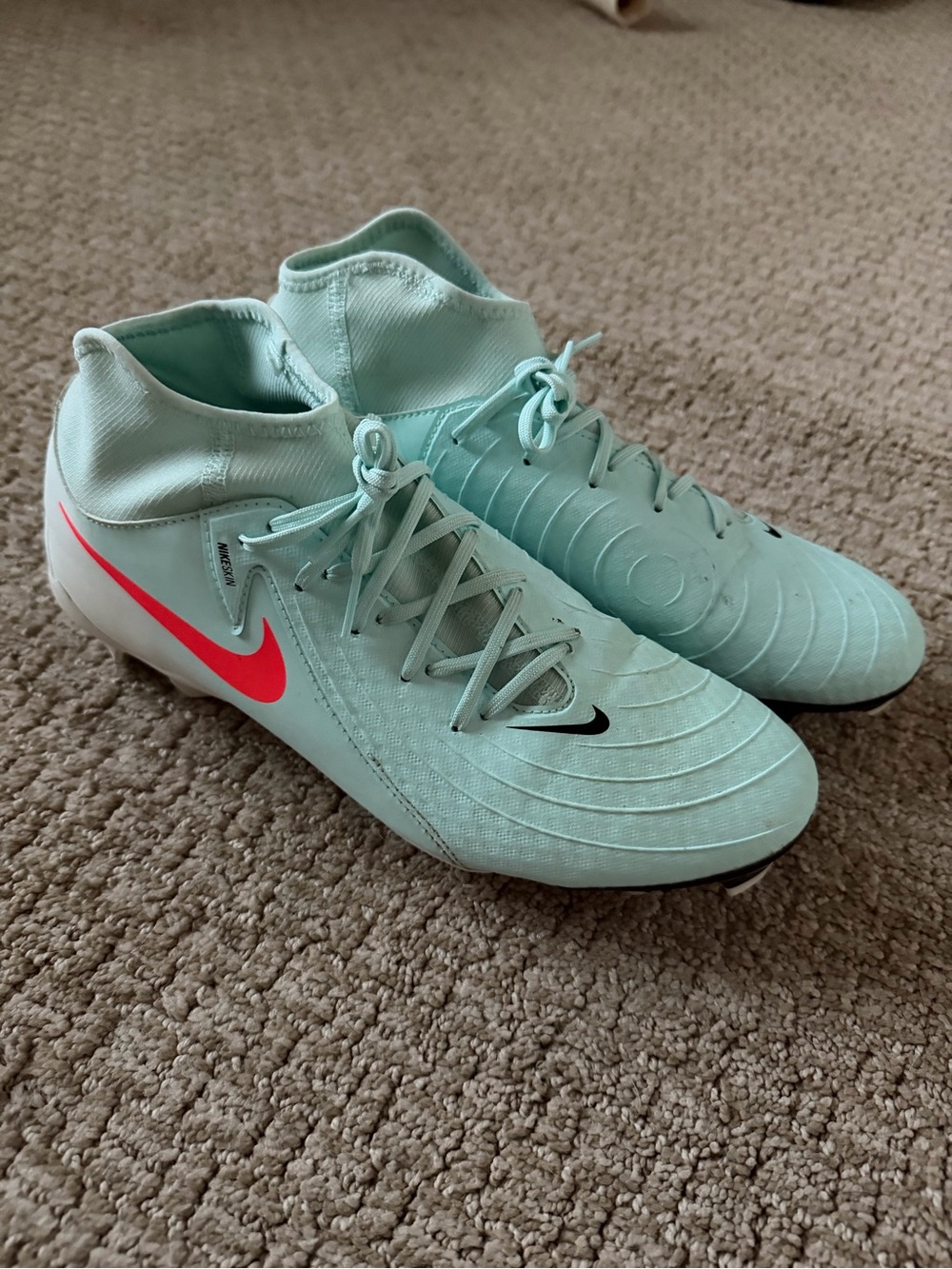 Nike Phantom Luna 2 Men’s Hightop Soccer Cleats - Size 9.5 Teal